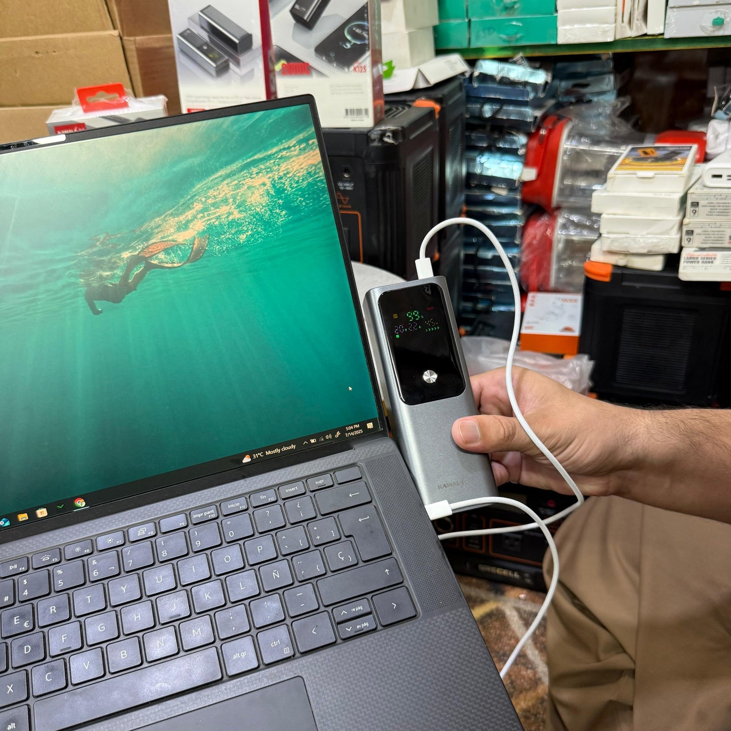 Dubai‑Imported 125W Power Bank — 20,000 mAh “Laptop‑Saver” with Smart Power Display