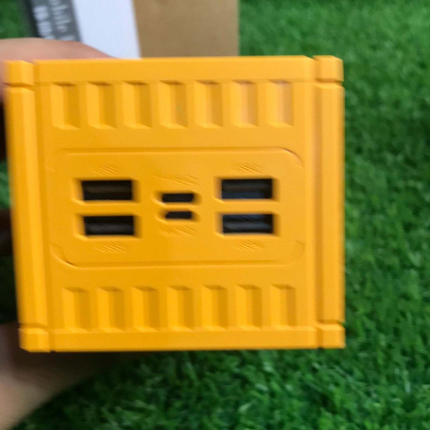 60,000 mAh 66W Super Fast PD Power Bank Waterproof Heavy Built Pure Amazon Lot Imported