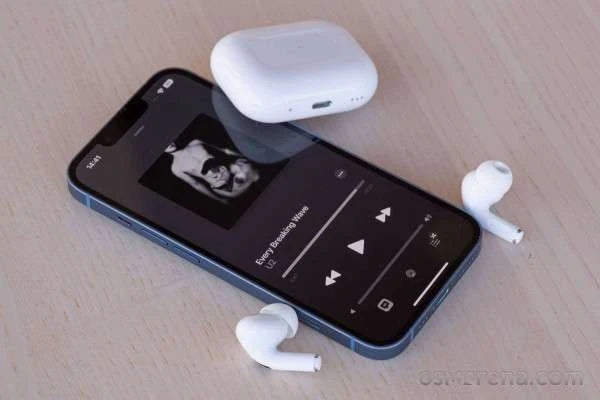 Leftovers Apple Air pods Pro 2 Design in California With MagSafe Charging Case | Lot Imported From Vietnam