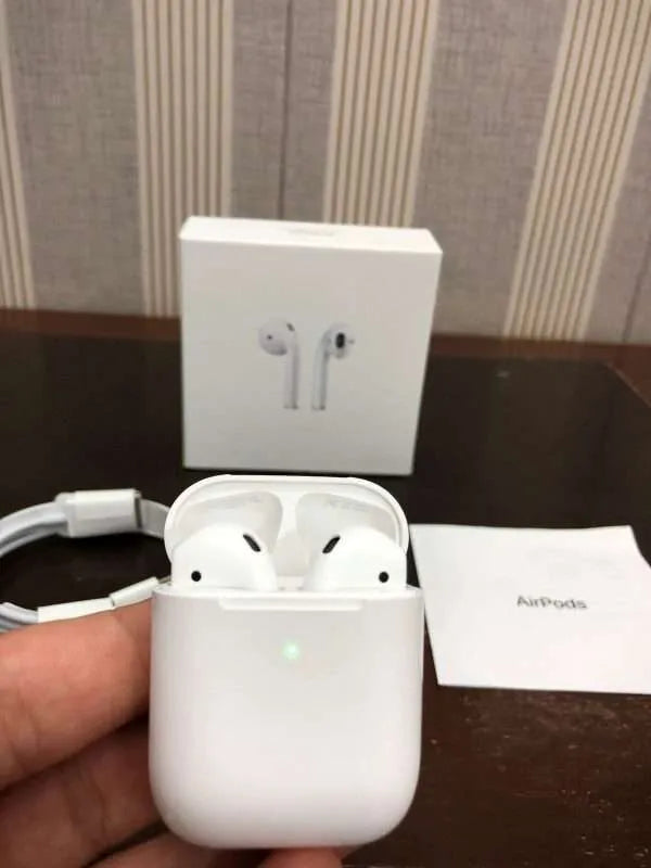 Apple AirPods Wireless Ear Buds, Bluetooth Headphones with Lightning Charging Case Included, Over 24 Hours of Battery Life